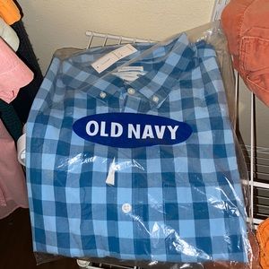 Old Navy the classic shirt in package